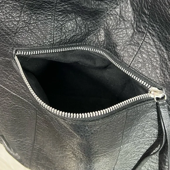 Day & Mood Black Leather Isa Hobo Crossbody - Picture 7 of 8